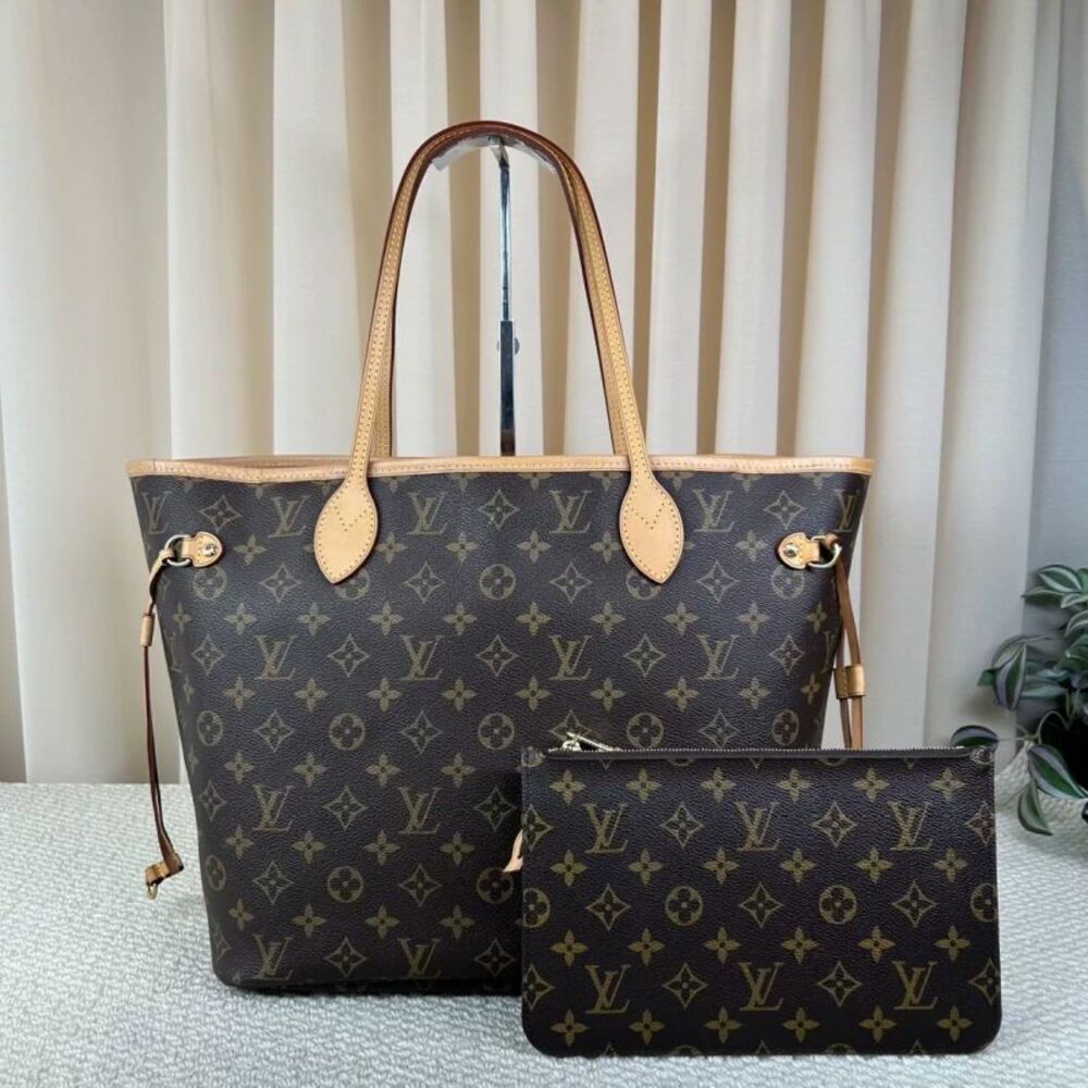 Louis Vuitton Women Pre-Loved Bag Very Good Condition